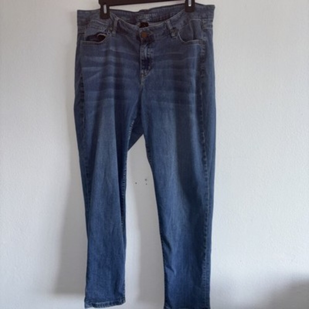 Lane Bryant Low Rise Straight AnkleJeans Size 18